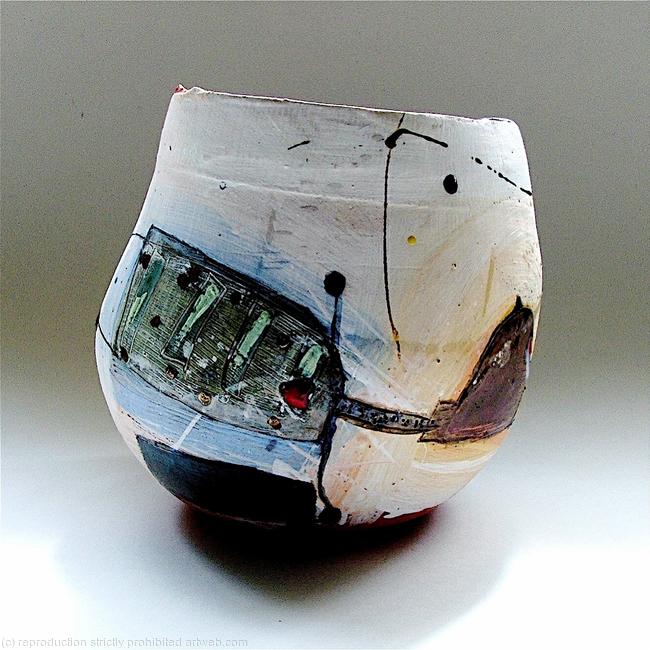 Round bottomed bird pot 2008