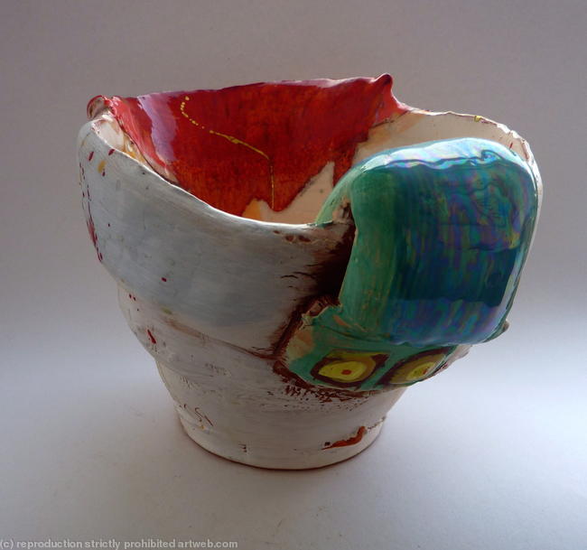 Jug with red 2009