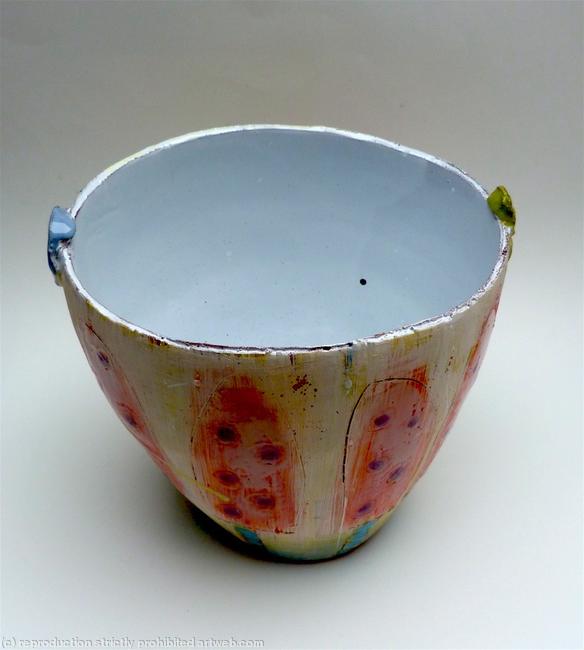 Red under tin