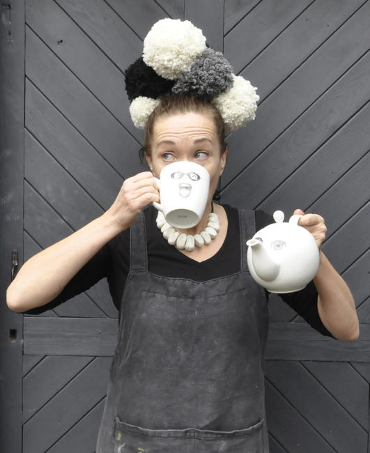 Me drinking Tea with Audrey Heartburn & Dolly