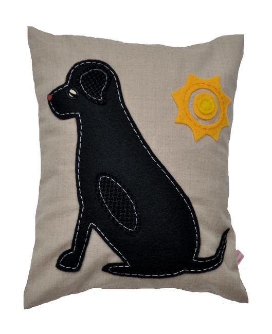 Martha Cushion, Small