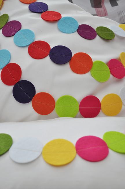 Rainbow Spot Garland