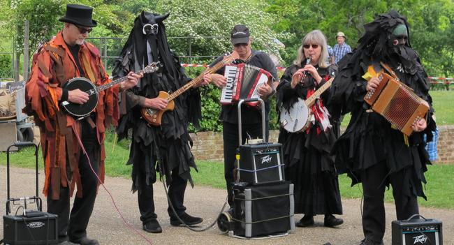 Mythago Morris Dancers at Knepp Castle