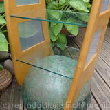 Sycamore & glass display stand - Detail