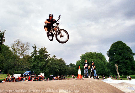 SEB toboggan st george jam 2003. he has been buildin all the wooden spines at st george for the last 9yrs and still shreds it on a bmx BIG UP BCR