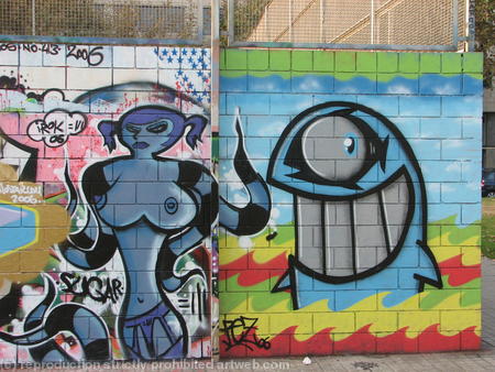 graff - this bug eyed character is everywhere in Barcelona
