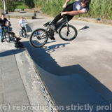 Dane clicked up on the beach side quarter