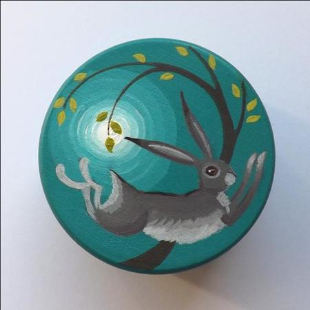 Running Hare Box, medium