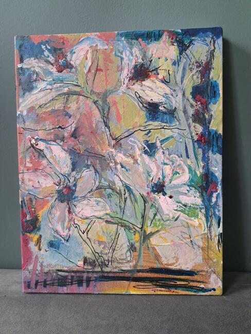 Four white flowers (2025)