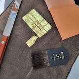 Guilders Cushion, Knife and Guilders Tip (brush).