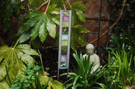 Garden Glass Pink Avocado Small