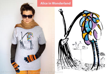 Alice in Wonderland t-shirt  £20 / 250sek