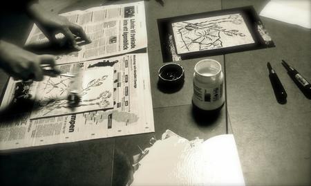 Linocut workshop. Handprinting
