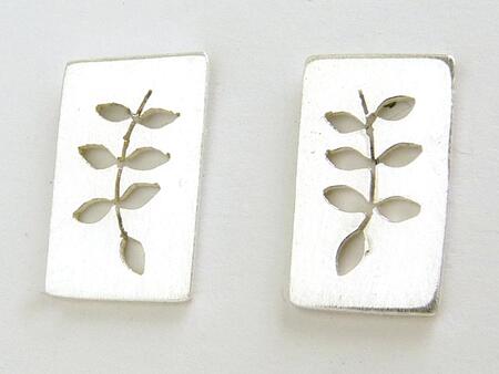 Ash leaf earrings £38