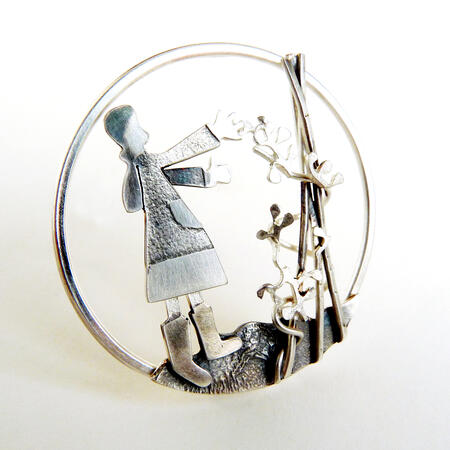 plucking peas brooch £210