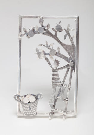 acquiring apples  £250