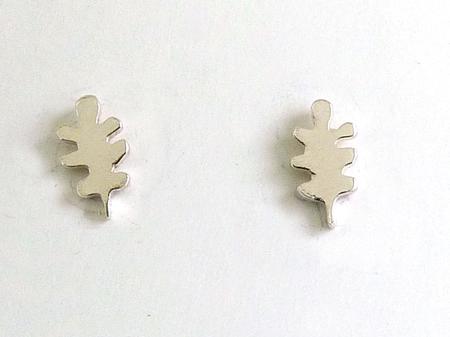 small oak leaf earrings £32