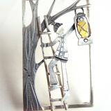 Hanging the lantern brooch £235