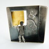 Looking to the light  brooch £240