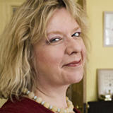 me-in-living-room-vs