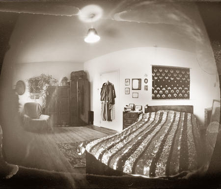 Bedroom 1, Court Road