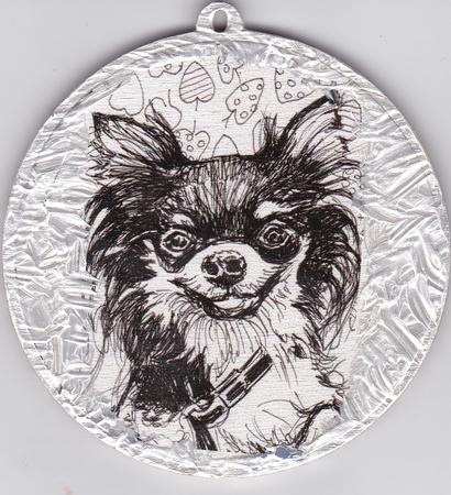 'Chi-ky Grin' round silver decoration