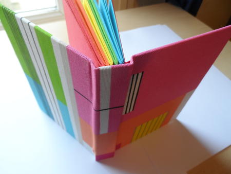 Closed spine rainbow