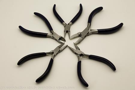 Jewelry Making Pliers set of 5 - Wire cutters, Round Nose, Chain nose, Nylon jaw and Flat nose pliers