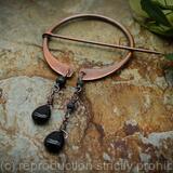 Penannular Brooch Asymmetrical Onyx and Obsidian dangles - Copper - large