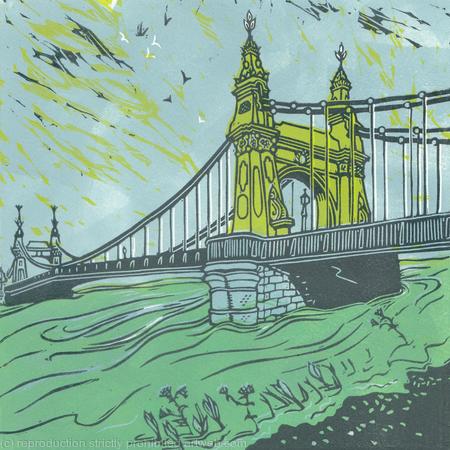 Hammersmith Bridge: flood tide