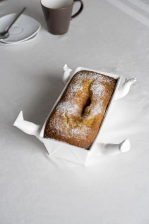 BAKING TIN. Glazed ceramics