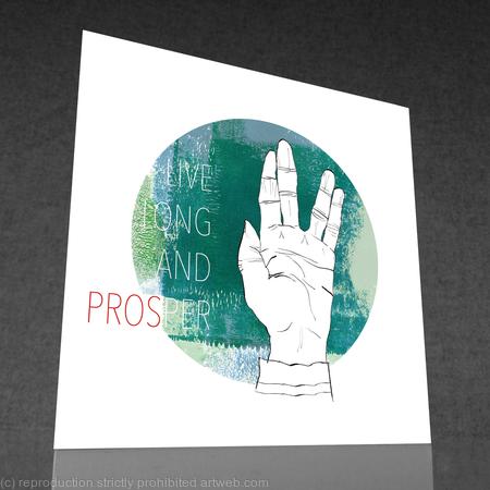 1 x Live long and prosper greetings card.