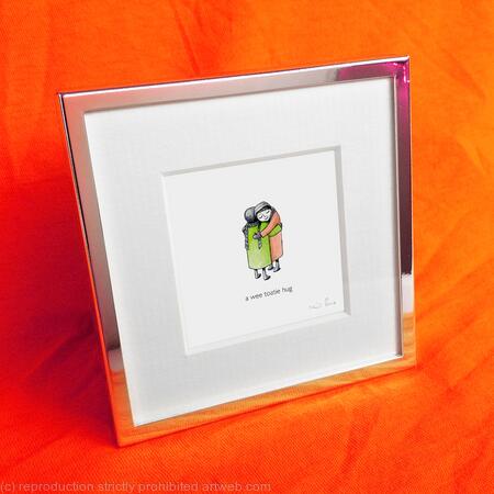 A wee toatie hug (colour).