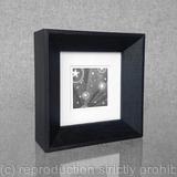 1 x a wee b&w hug toatie.