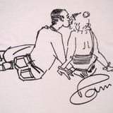 Close up design - 'The Kiss'