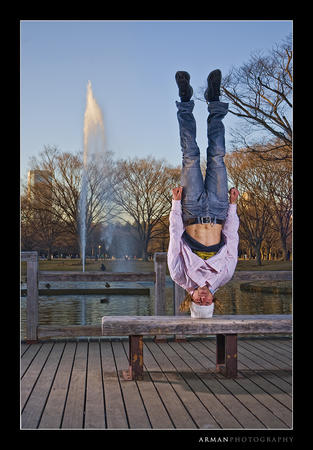 headstand-chris-1000