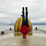 Naoshima Kabocha Straight Headstand