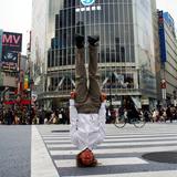 shibuya headstand