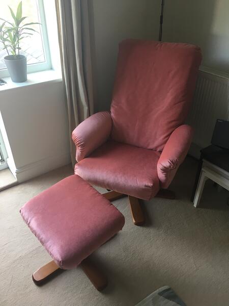 PINK RECLINER CHAIR WITH FOOTSTOOL