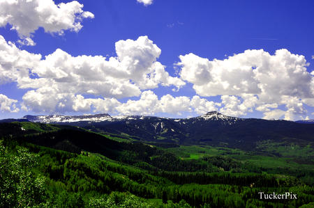 Dunckley Pass view Flat Tops Mtn range