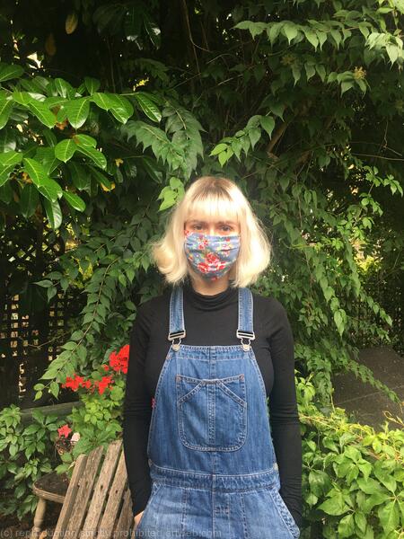 Adjustable face mask