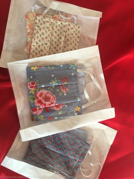 Sending off reversible face masks