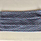 Blue shaker leaves and hearts