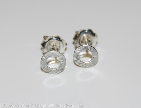 little round circular studs