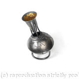 if a spinner creepe upon him...