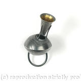 if a spinner creepe upon him...