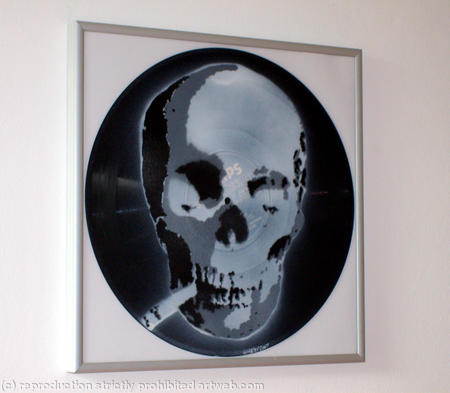 Smoking Skull Stencil