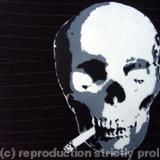 Smoking Skull Stencil - Detail